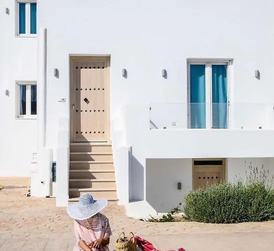 Divine Naxos Πλάκα