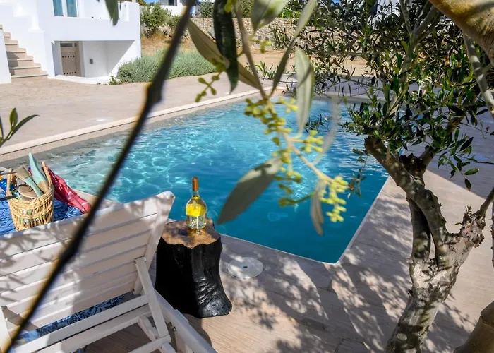 Divine Naxos Πλάκα