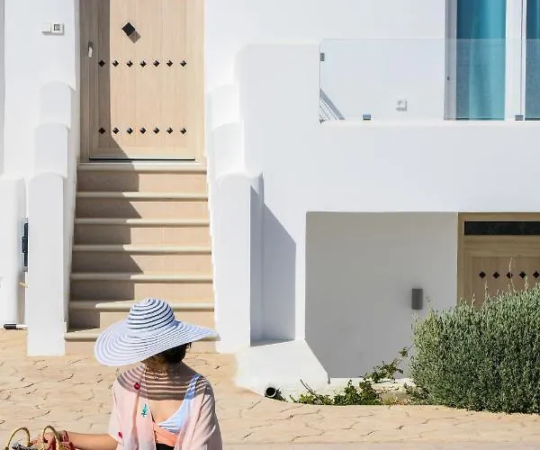 Divine Naxos Πλάκα