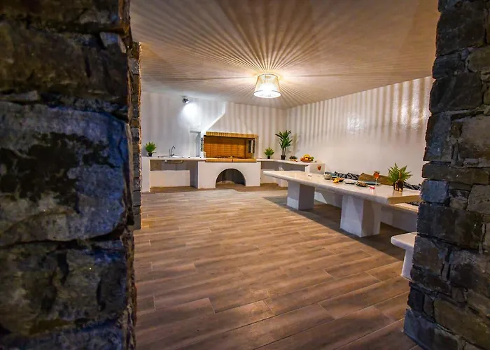 Divine Naxos * Πλάκα