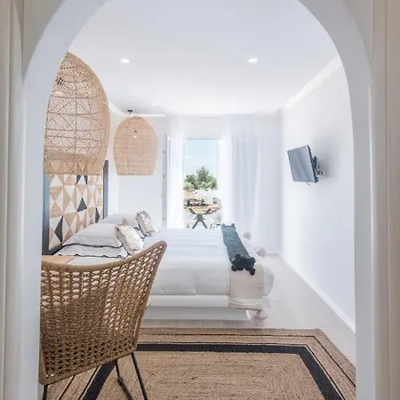 Divine Naxos * Πλάκα