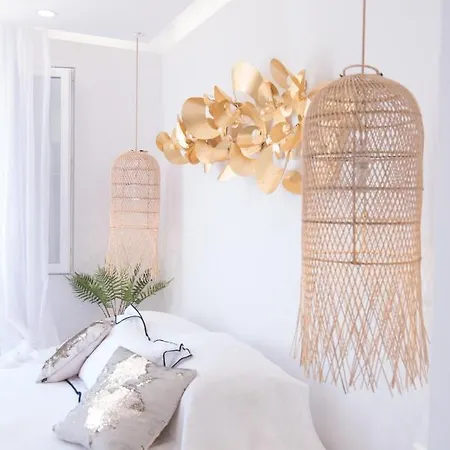 Divine Naxos * Πλάκα