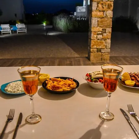 Divine Naxos Pláka